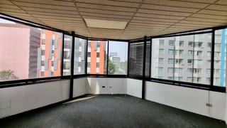 Oficina en renta Edificio Murano Center zona 10 — Oficina en Alquiler en Murano Center, Zona 10, Guatemala, Ciudad — miniatura 3 de 7