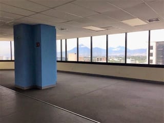 Penthouse en renta Edificio Murano Center zona 10 — Oficina en Alquiler en Zona 10, Guatemala, Ciudad — miniatura 6 de 8
