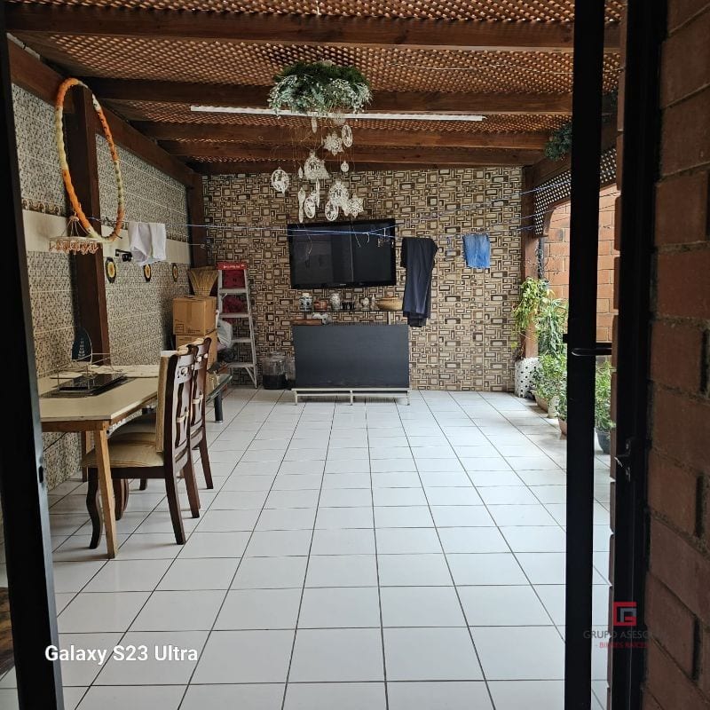 Moderna casa en venta en Jardines de Las Dalias zona 3, Mixco — Casa en Venta en Zona 3 Mixco, Guatemala, Ciudad — foto 6 de 17