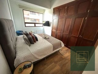 Apartamento en renta amueblado en zona 10 — Apartamento en Alquiler en Salvattore, Zona 10, Guatemala, Ciudad — miniatura 5 de 7