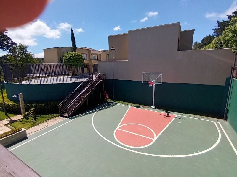 CASA EN VENTA CUMBRES DE LA ARBOLEDA  KM 21.5 CAES — Casa en Venta en Cumbres de La Arboleda, Carretera a El Salvador, Guatemala, Ciudad — foto 5 de 13
