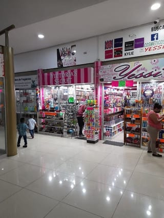 Local en Venta en Centro Comercial Zona 7 — Local en Venta en Zona 7, Guatemala, Ciudad — miniatura 5 de 9