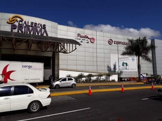 Local en Venta en Centro Comercial Zona 7 — Local en Venta en Zona 7, Guatemala, Ciudad — miniatura 1 de 9