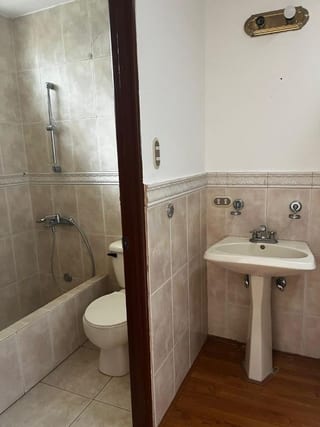 TOWNHOUSE EN VENTA VILLAS DEL PINAR I CAES — Casa en Venta en Carretera a El Salvador, Guatemala, Ciudad — miniatura 4 de 12