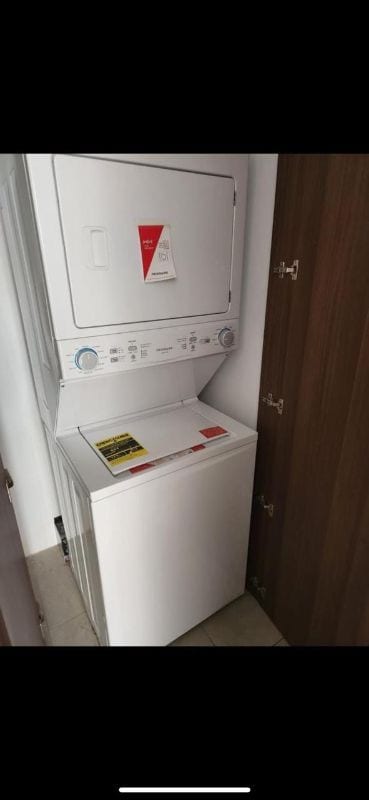 APARTAMENTO EN ALQUILER EDIFICIO MIRA ZONA 10 — Apartamento en Alquiler en Mira, Zona 10, Guatemala, Ciudad — foto 8 de 17