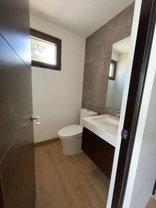 Lindas Casas para Estrenar en Altos de Vista Hermosa Zona 15 VH1 la Isla — Casa en Venta en Vista Hermosa I, Zona 15, Guatemala, Ciudad — foto 3 de 15