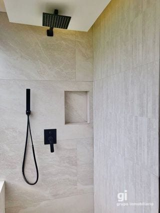 Apartamento totalmente remodelado en renta, excelente ubicación, zona 14 — Apartamento en Alquiler en Zona 14, Guatemala, Ciudad — miniatura 3 de 13