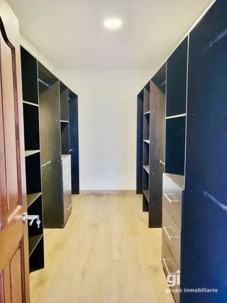 Apartamento totalmente remodelado en renta, excelente ubicación, zona 14 — Apartamento en Alquiler en Zona 14, Guatemala, Ciudad — miniatura 2 de 13