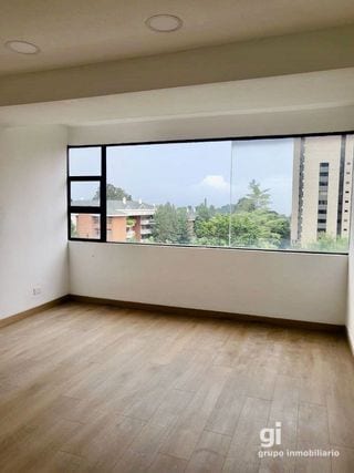 Apartamento totalmente remodelado en renta, excelente ubicación, zona 14 — Apartamento en Alquiler en Zona 14, Guatemala, Ciudad — miniatura 7 de 13