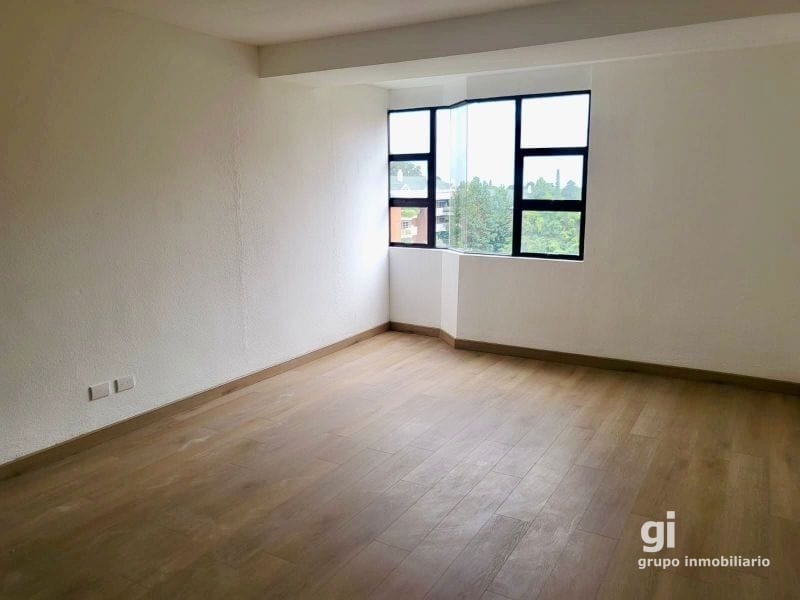 Apartamento totalmente remodelado en renta, excelente ubicación, zona 14 — Apartamento en Alquiler en Zona 14, Guatemala, Ciudad — foto 9 de 13