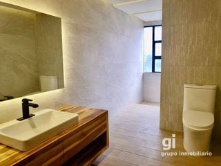 Apartamento totalmente remodelado en renta, excelente ubicación, zona 14 — Apartamento en Alquiler en Zona 14, Guatemala, Ciudad — miniatura 4 de 13