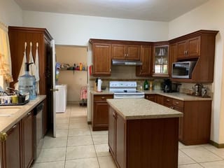 PRECIOSA CASA EN TERRAVISTA KM 16.5CAES — Casa en Venta en Terravista, Carretera a El Salvador, Guatemala, Ciudad — miniatura 3 de 15