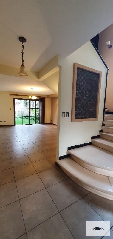 En Venta Casa Zona 16, Villas Suiza — Casa en Venta en Zona 16, Guatemala, Ciudad — foto 10 de 16