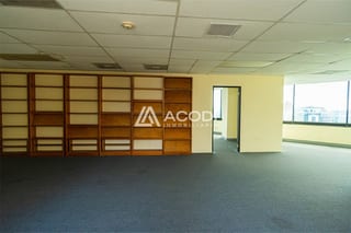 Oficina en zona 10 — Oficina en Alquiler en Zona 10, Guatemala, Ciudad — miniatura 3 de 5