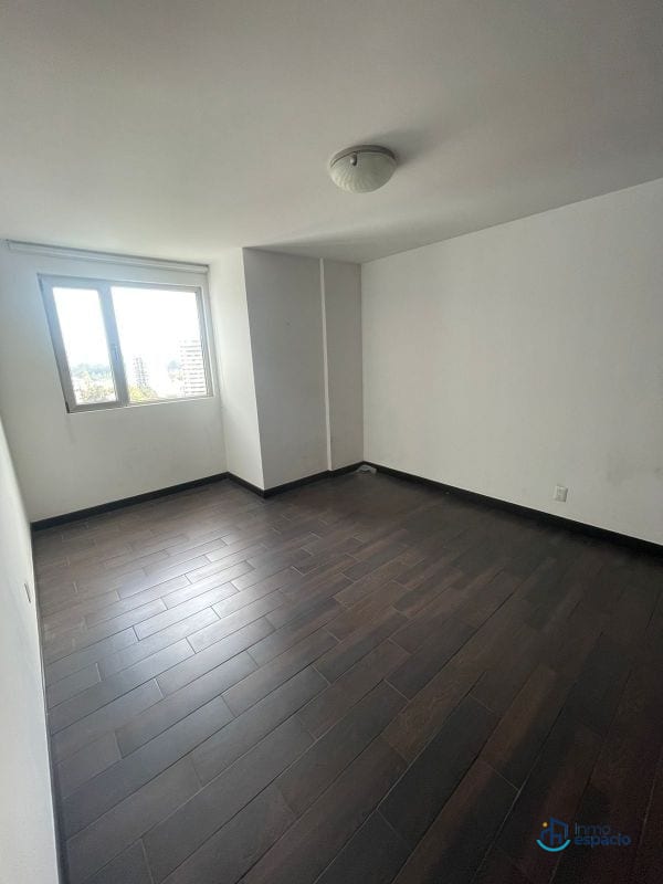 Apartamento zona 14 — Apartamento en Alquiler en Zona 14, Guatemala, Ciudad — foto 3 de 7