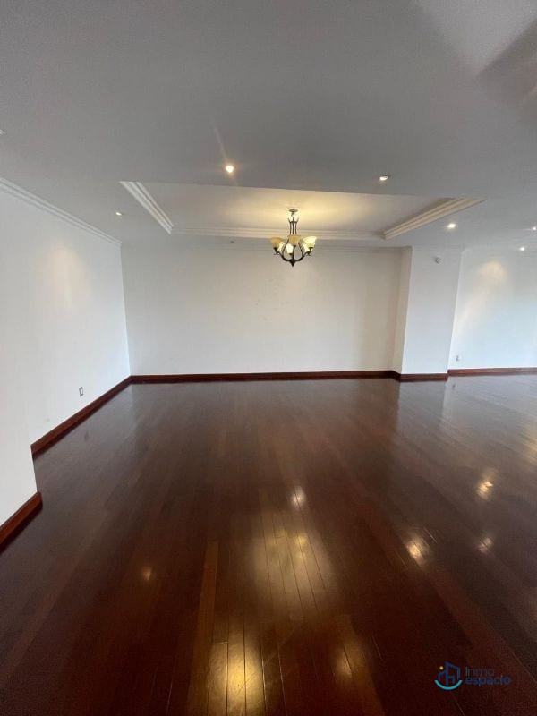 Apartamento zona 14 — Apartamento en Alquiler en Zona 14, Guatemala, Ciudad — foto 1 de 7