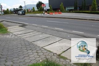 Terreno en alquiler 9 cuerdas a pocos metros Frente a Interplaza Quetzaltenango — Terreno en Alquiler en Zona 9 (Quetzaltenango), Quetzaltenango — miniatura 10 de 14