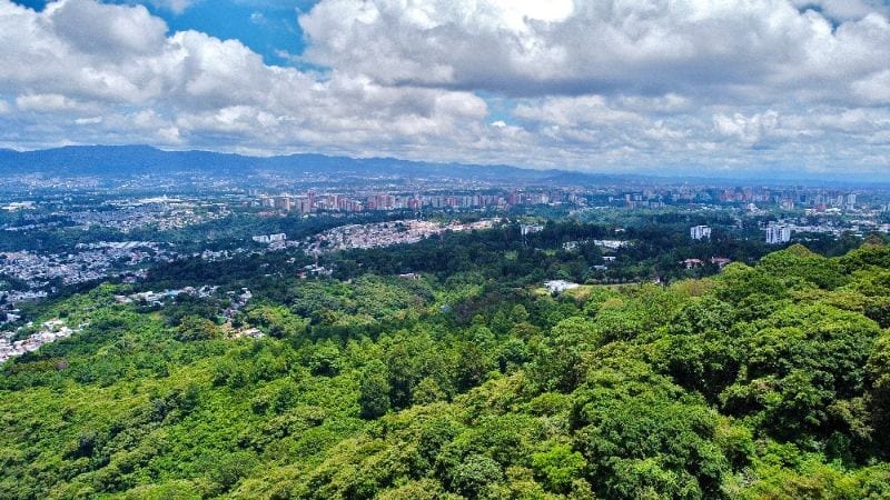 Casa en venta en condominio por Bellas Luces, rodeada de naturaleza. — Casa en Venta en Santa Catarina Pinula, Guatemala, Ciudad — foto 7 de 8