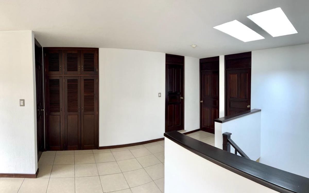 CASA VENTA SANTA MÓNICA  — Casa en Venta en Santa Monica II, Carretera a El Salvador, Guatemala, Ciudad — foto 3 de 10