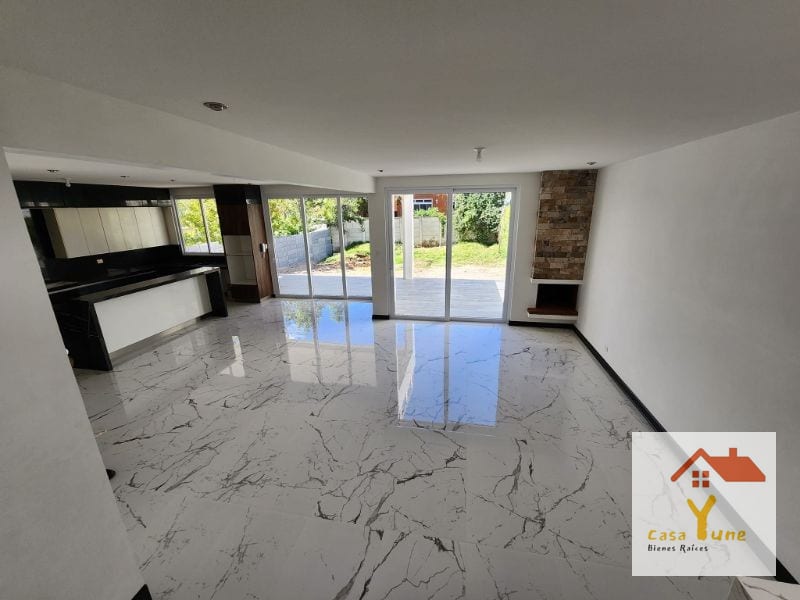 Casa en venta La Fontana Carretera Al Salvador km 25 Fraijanes — Casa en Venta en La Fontana I, Carretera a El Salvador, Guatemala, Ciudad — foto 10 de 12