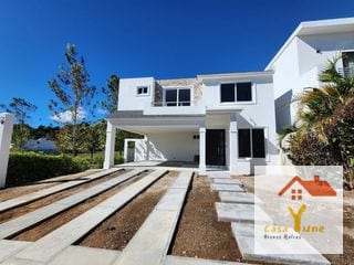 Casa en venta La Fontana Carretera Al Salvador km 25 Fraijanes — Casa en Venta en La Fontana I, Carretera a El Salvador, Guatemala, Ciudad — miniatura 12 de 12