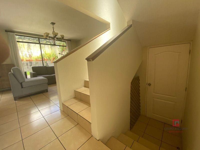 Acogedora Casa en Venta en Hacienda Vista Hermosa — Casa en Venta en Zona 8 Mixco, Guatemala, Ciudad — foto 11 de 15