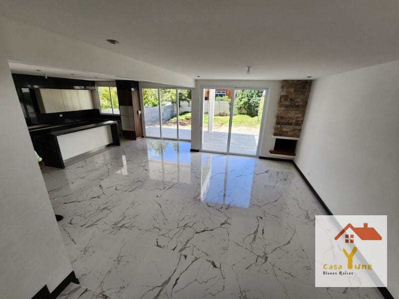 Casa en venta La Fontana Carretera Al Salvador km 25 Fraijanes — Casa en Venta en La Fontana I, Carretera a El Salvador, Guatemala, Ciudad — foto 11 de 12