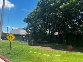Acogedora Casa en Venta en Hacienda Vista Hermosa — Casa en Venta en Zona 8 Mixco, Guatemala, Ciudad — miniatura 2 de 15