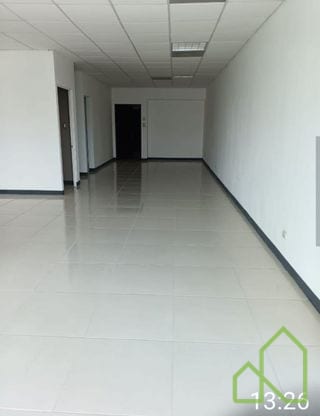 Oficina 86m2 en Alquiler en Zona Pradera zona 10 — Oficina en Alquiler en Zona Pradera, Zona 10, Guatemala, Ciudad — miniatura 2 de 4