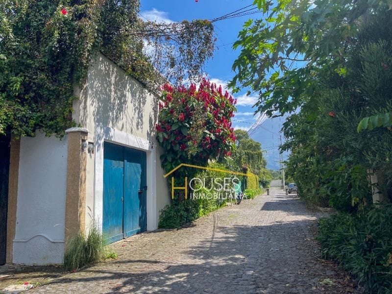 Antigua Guatemala Vendo Terreno — Terreno en Venta en Dentro del Casco, Antigua, Sacatepéquez — foto 1 de 4