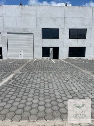 Ofibodega en Alquiler de 570 m², Antigua Carretera Puerto San José. — Bodega / Ofibodega en Alquiler en Puerto San José, Escuintla — miniatura 5 de 8