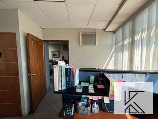 Linda oficina en alquiler y amueblada en Centro Corporativo Muxbal — Oficina en Alquiler en Muxbal, Guatemala, Ciudad — miniatura 3 de 9