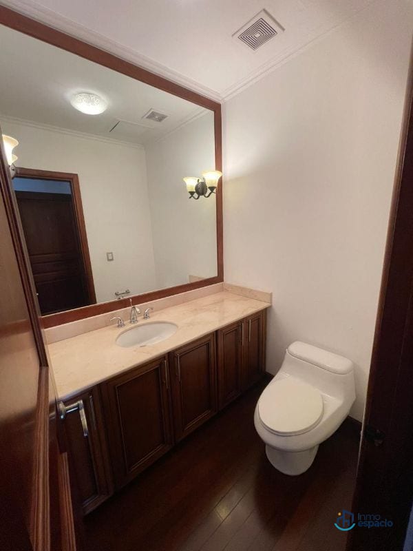 Apartamento en alquiler - Zona 14 — Apartamento en Alquiler en Tadeus, Zona 14, Guatemala, Ciudad — foto 6 de 12