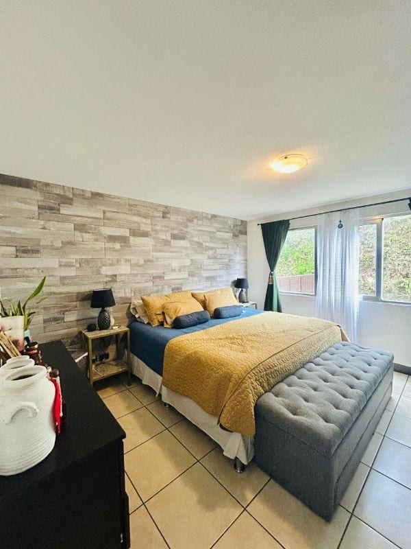 Apartamento en venta en zona 16 con cocina renovada — Apartamento en Venta en Bosques de Euskadi, Zona 16, Guatemala, Ciudad — foto 6 de 15