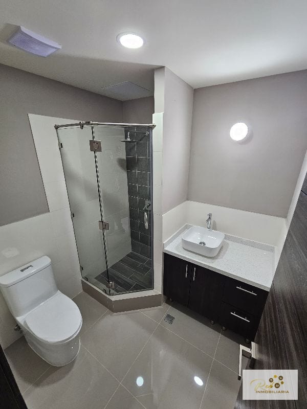 VENTA APARTAMENTO BELLINI REMODELADO — Apartamento en Venta en Bellini, Zona 14, Guatemala, Ciudad — foto 10 de 15