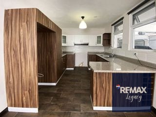 Apartamento Renta | Zona 16 | Residenciales San Carlos — Apartamento en Alquiler en San Carlos, Zona 16, Guatemala, Ciudad — miniatura 16 de 16