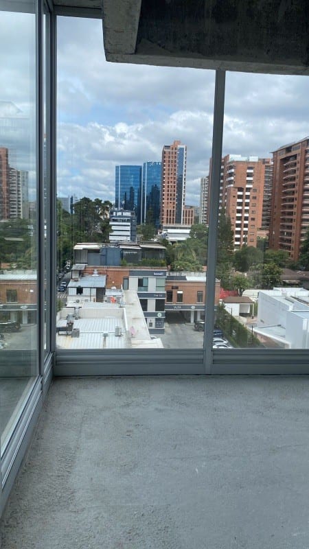 OFICINA EN VENTA VASANTA ZONA 10  — Oficina en Venta en Vasanta, Zona 10, Guatemala, Ciudad — foto 2 de 5