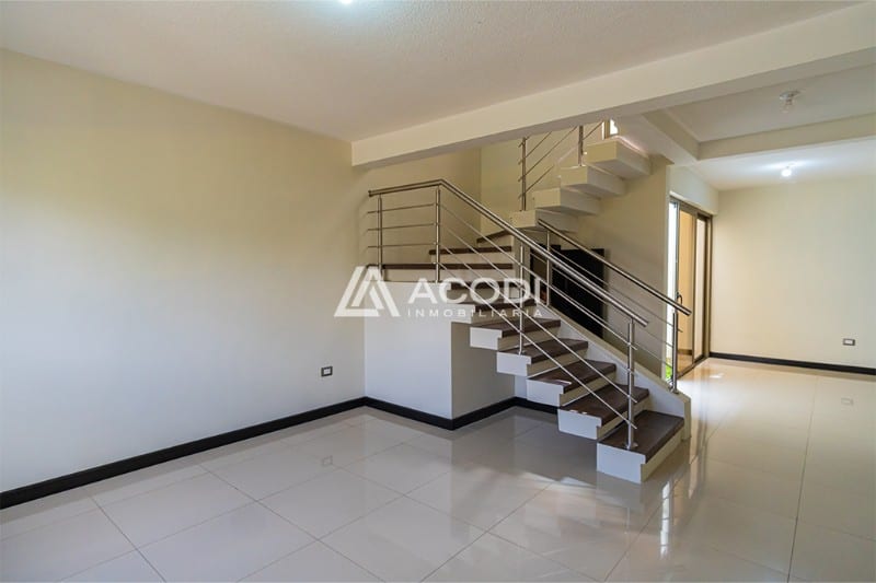 Casa en Hacienda Real, zona 16 (Opción 6) — Casa en Venta en Zona 16, Guatemala, Ciudad — foto 1 de 5