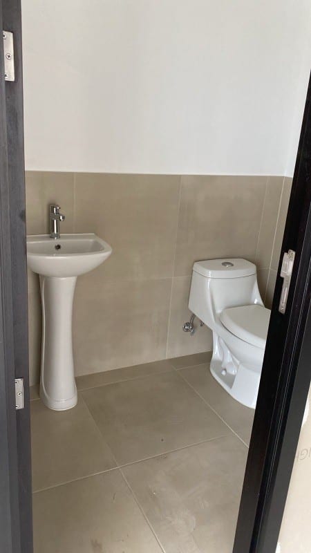 OFICINA EN VENTA VASANTA ZONA 10  — Oficina en Venta en Vasanta, Zona 10, Guatemala, Ciudad — foto 5 de 5