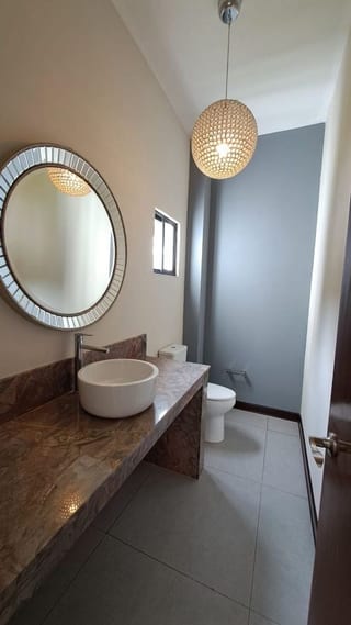 Preciosa Casa en Venta KM.10 CES — Casa en Venta en Carretera a El Salvador, Guatemala, Ciudad — miniatura 4 de 12