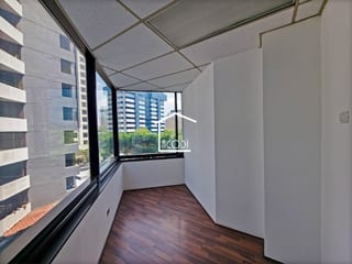 Oficina en Murano Center, zona 10 — Oficina en Alquiler en Zona 10, Guatemala, Ciudad — miniatura 3 de 3