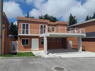 Casas Nuevas en Venta — Casa en Venta en Carretera a El Salvador, Guatemala, Ciudad — miniatura 3 de 3