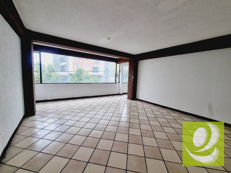 AMPLIA OFICINA EN ALQUILER/RENTA EN ZONA 11 COLONIA TOLEDO — Oficina en Alquiler en Utatlán II, Zona 11, Guatemala, Ciudad — foto 4 de 13