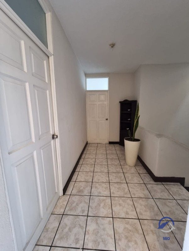 CASA EN VENTA EN LAS CHARCAS -  ZONA 11 - GUATEMALA — Casa en Venta en Las Charcas, Zona 11, Guatemala, Ciudad — foto 4 de 17