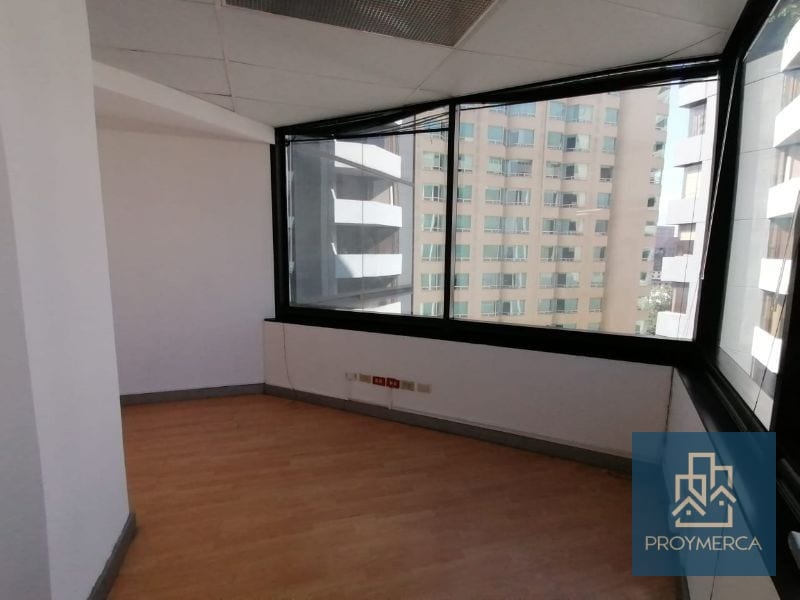 Oficina en alquiler, Edificio Murano Center zona 10 — Oficina en Alquiler en Murano Center, Zona 10, Guatemala, Ciudad — foto 6 de 9