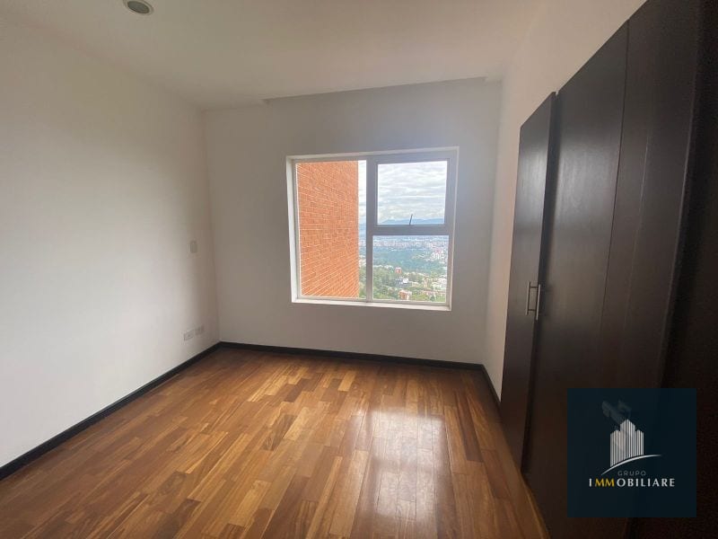 Apartamento en Venta Vista Bella 2 CAES — Apartamento en Venta en Montebello I, Carretera a El Salvador, Guatemala, Ciudad — foto 13 de 14