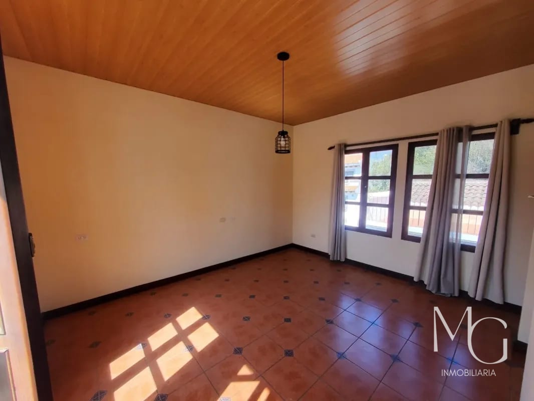 Vendo Casa en Hacienda Comendador a 15 Minutos de la Antigua — Casa en Venta en San Miguel Dueñas, Sacatepéquez — foto 6 de 11