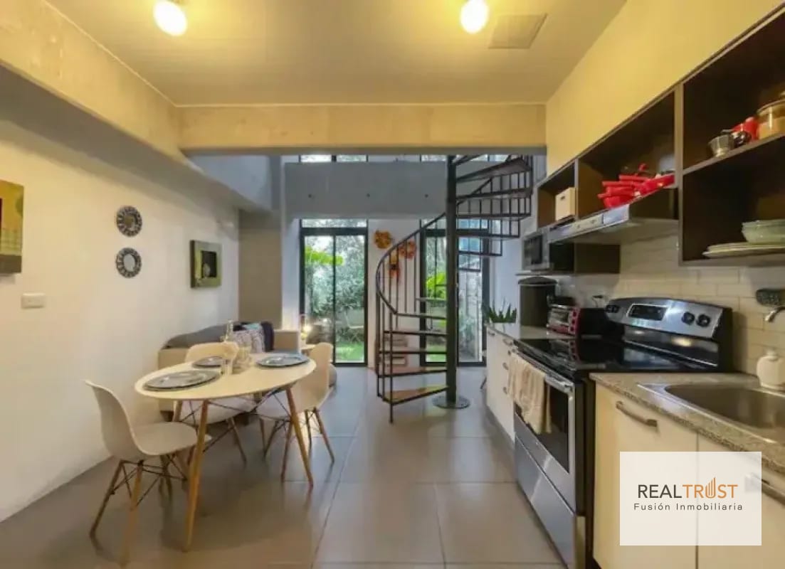 APARTAMENTO TIPO LOFT CON JARDÍN AMUEBLADO EN VENTA ZONA 10 — Apartamento en Venta en Zona 10, Guatemala, Ciudad — foto 5 de 11