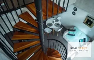 APARTAMENTO TIPO LOFT CON JARDÍN AMUEBLADO EN VENTA ZONA 10 — Apartamento en Venta en Zona 10, Guatemala, Ciudad — miniatura 3 de 11