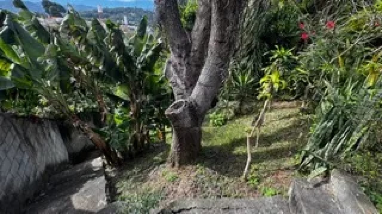 Venta de Casa con Extenso Terreno en San Cristobal Sector A10 — Casa en Venta en Zona 8 Mixco, Guatemala, Ciudad — foto 11 de 17